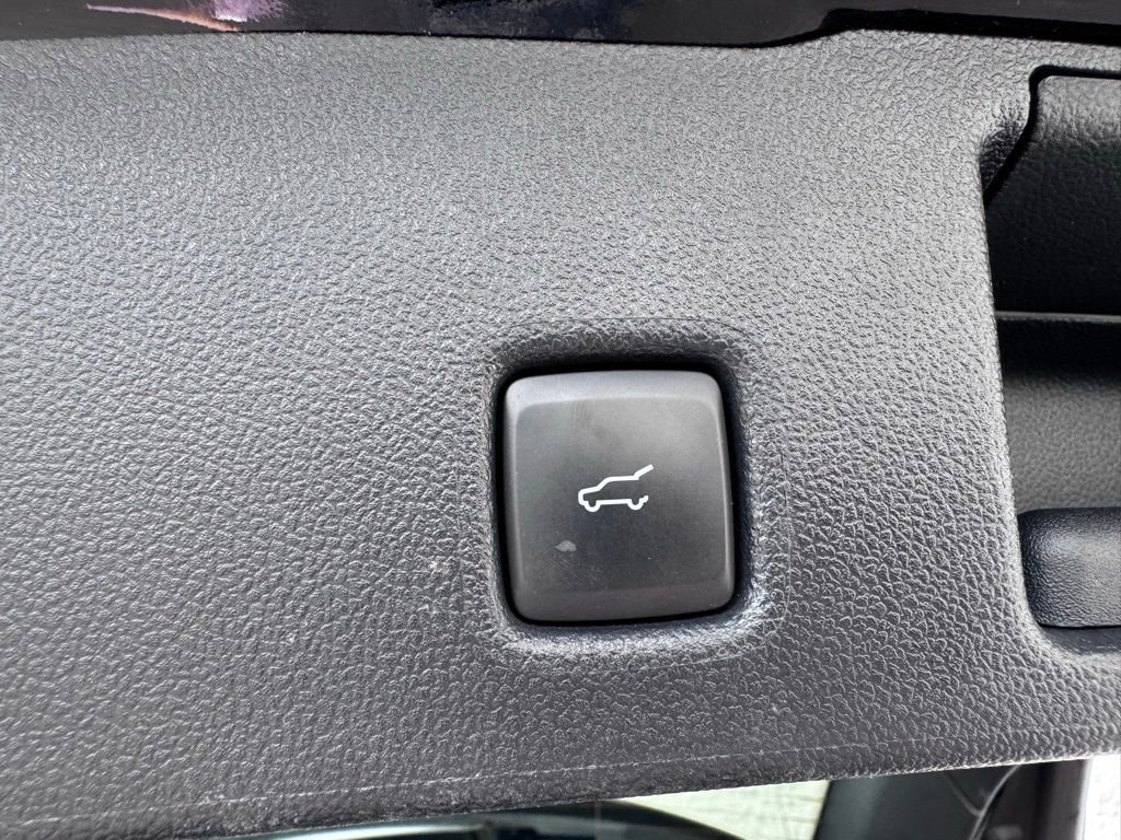 Certified 2024 Ford Escape ST-Line w/ Tech Pack #1 image 40