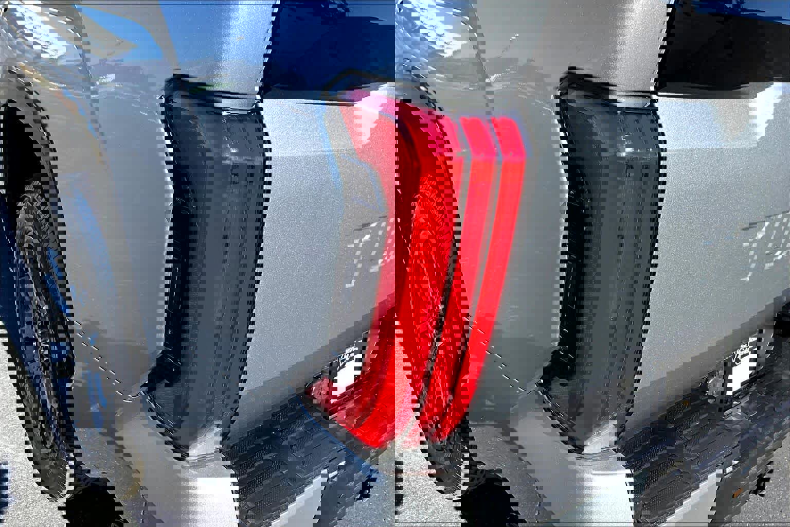 Used 2025 Toyota Tundra Platinum image 28