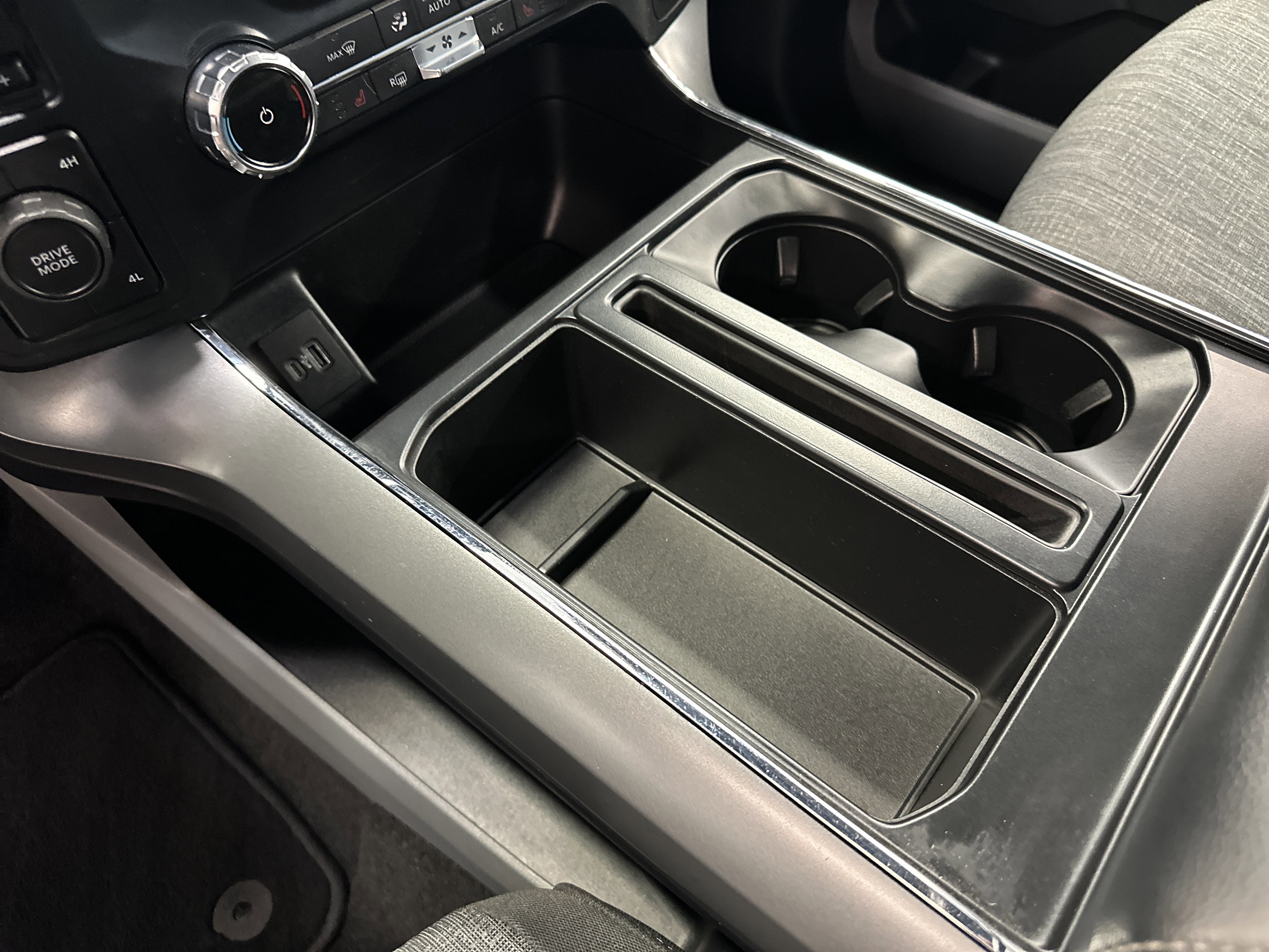 Certified 2022 Ford F150 XLT w/ Equipment Group 302A High image 31