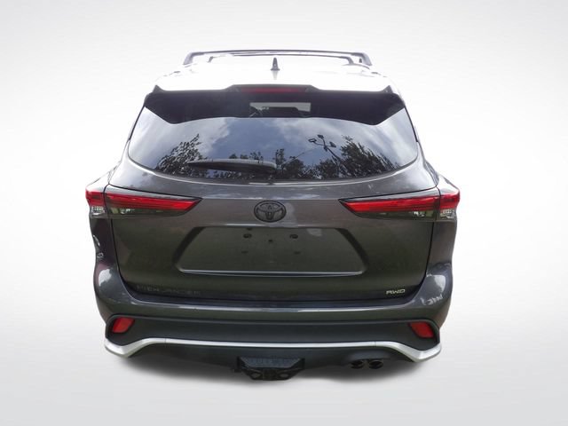 Used 2022 Toyota Highlander XSE AWD/4WD image 13