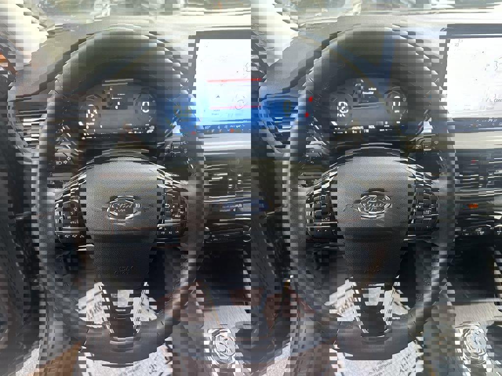 Certified 2024 Ford Escape Platinum image 14