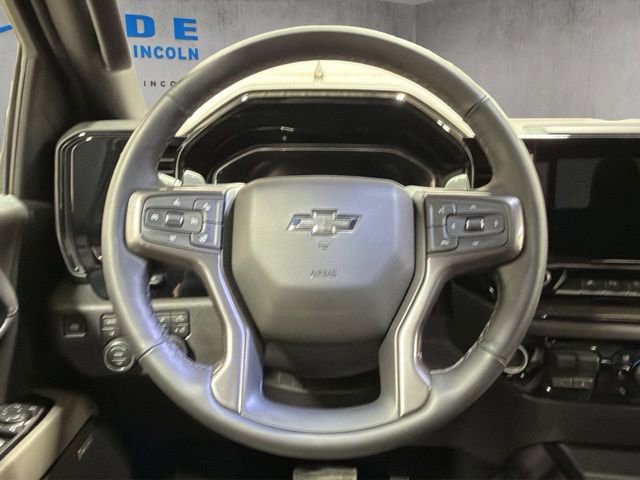 Used 2025 Chevrolet Silverado 1500 ZR2 w/ Technology Package AWD/4WD image 14