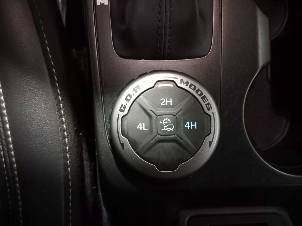 Certified 2025 Ford Bronco Outer Banks AWD/4WD image 24