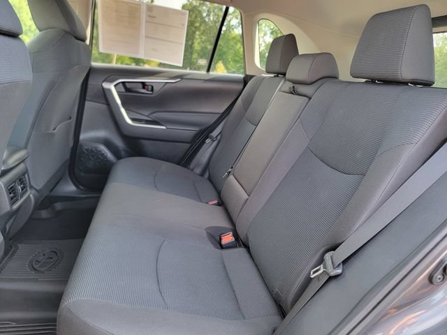 Used 2024 Toyota RAV4 LE AWD/4WD image 20