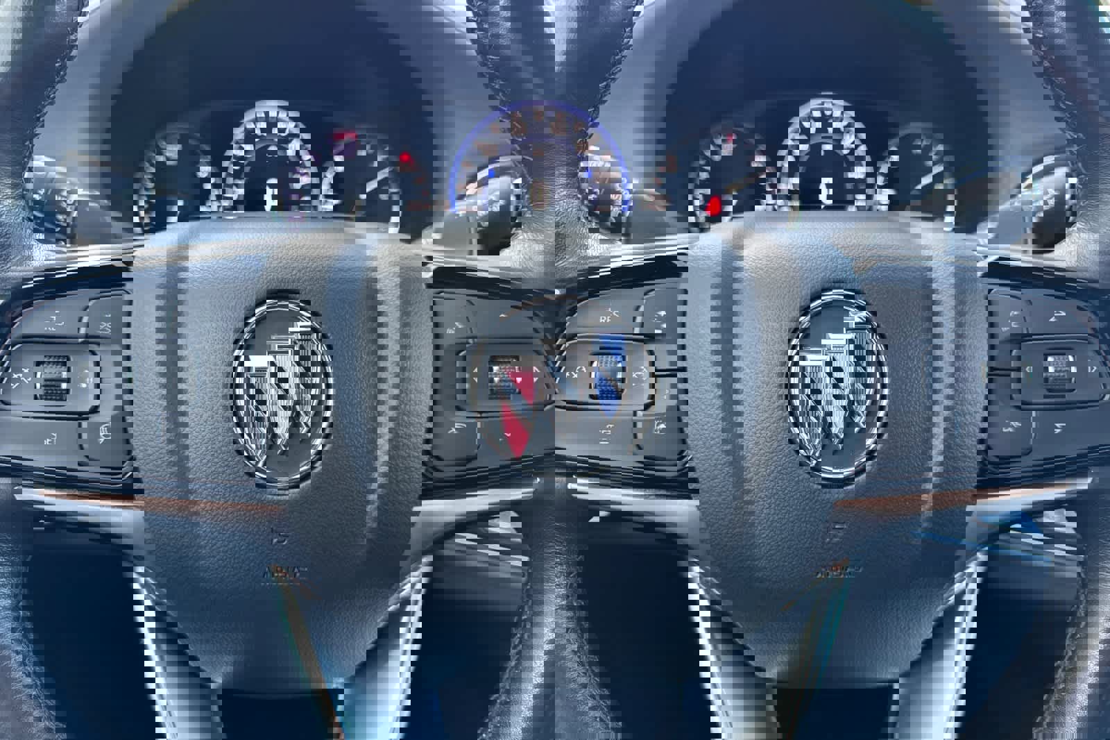 Used 2024 Buick Enclave Premium image 24