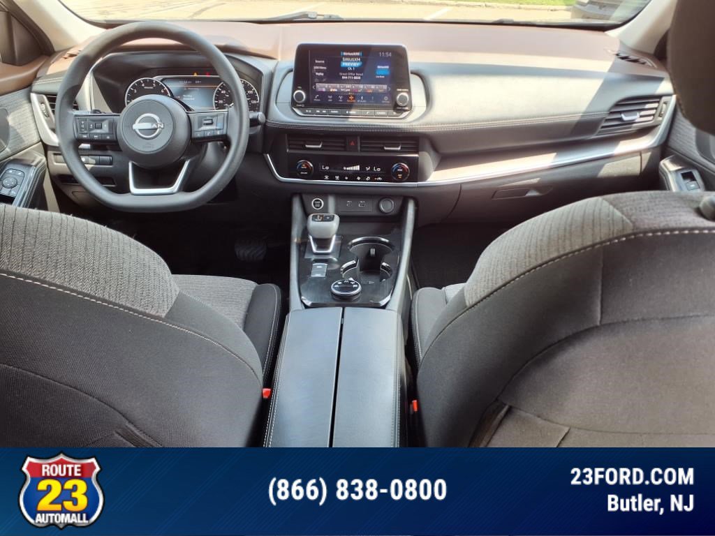 Used 2023 Nissan Rogue SV image 13