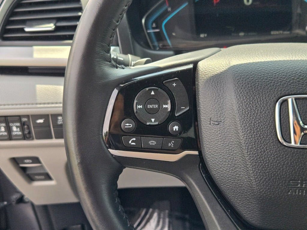Used 2024 Honda Odyssey Touring image 32