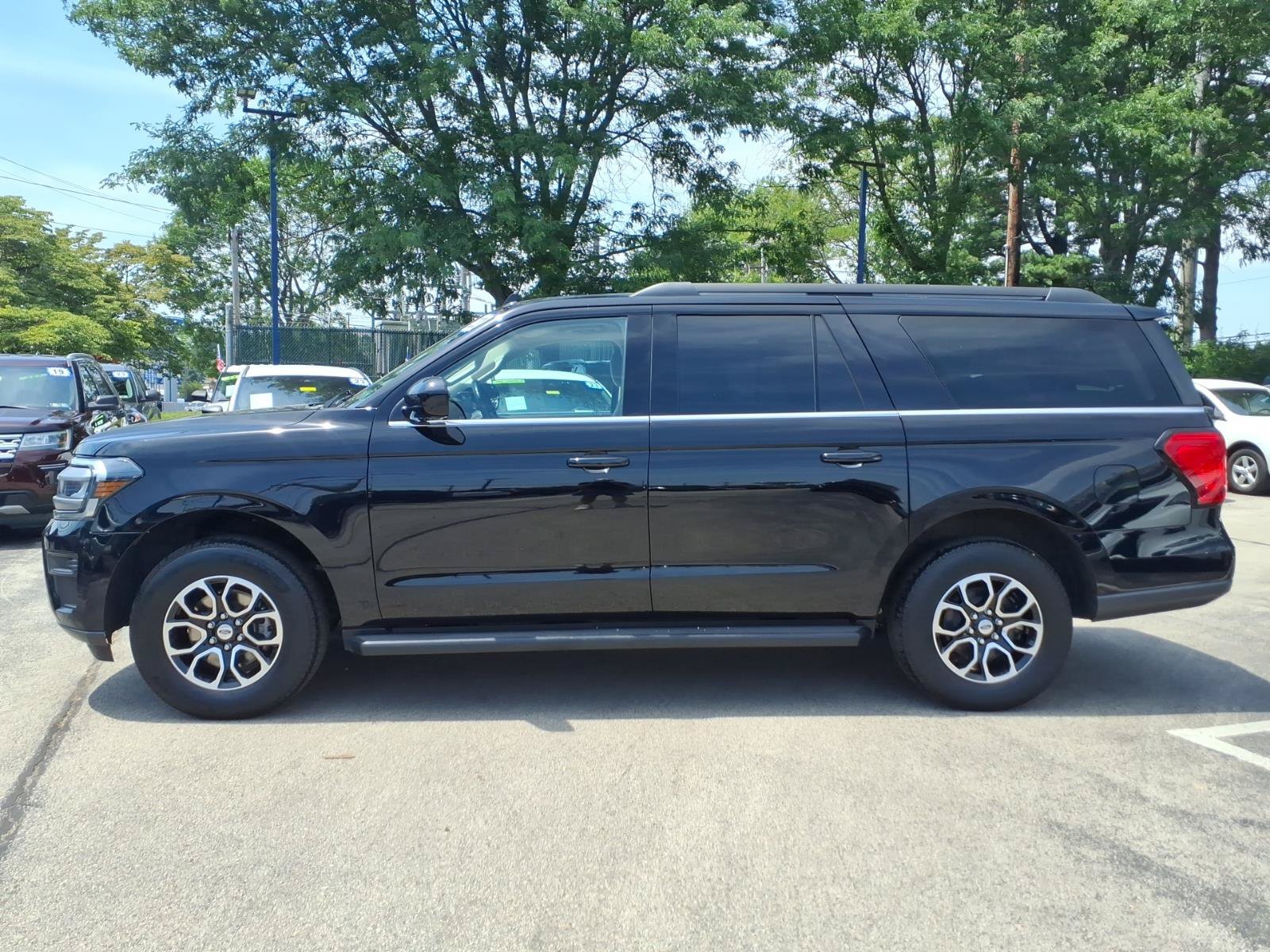 Certified 2023 Ford Expedition Max XLT AWD/4WD image 7