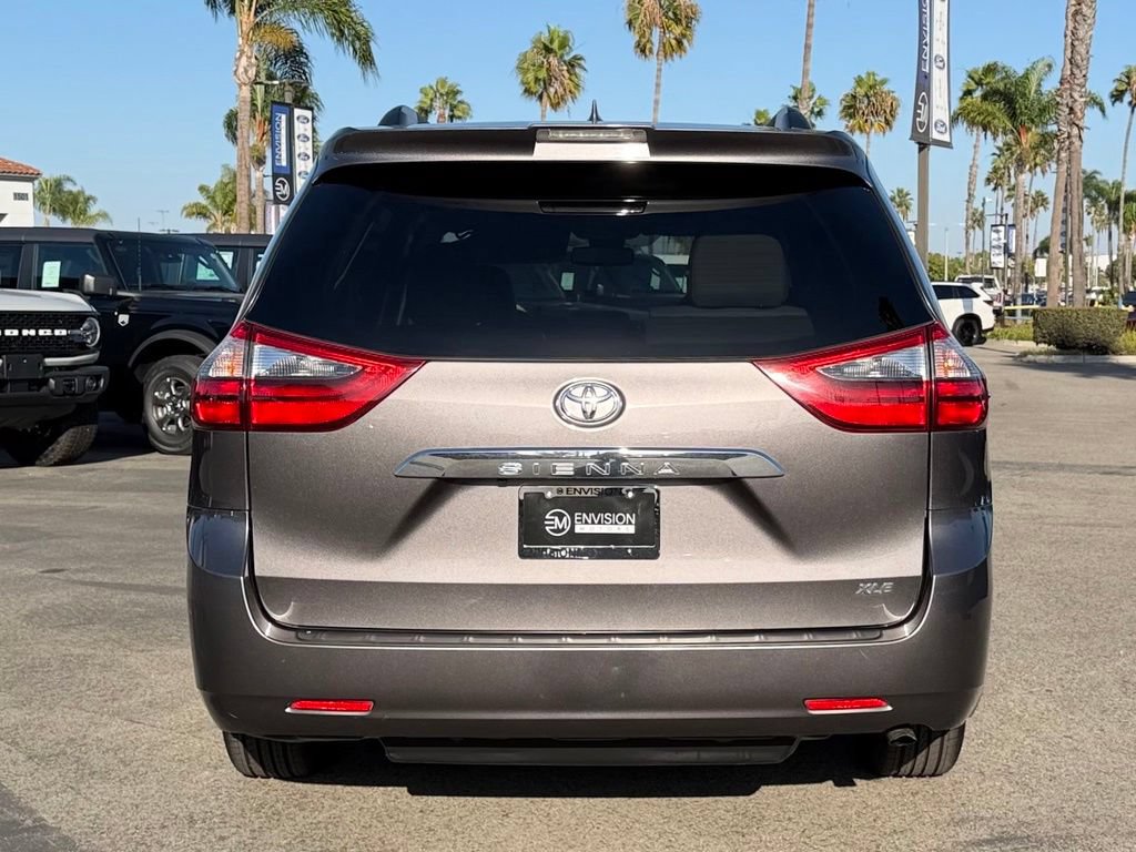 Used 2020 Toyota Sienna XLE FWD image 7
