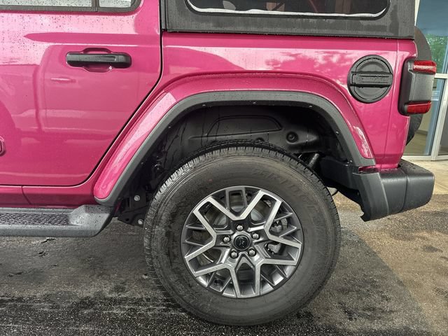 Used 2026 Jeep Wrangler Unlimited Sahara AWD/4WD image 10