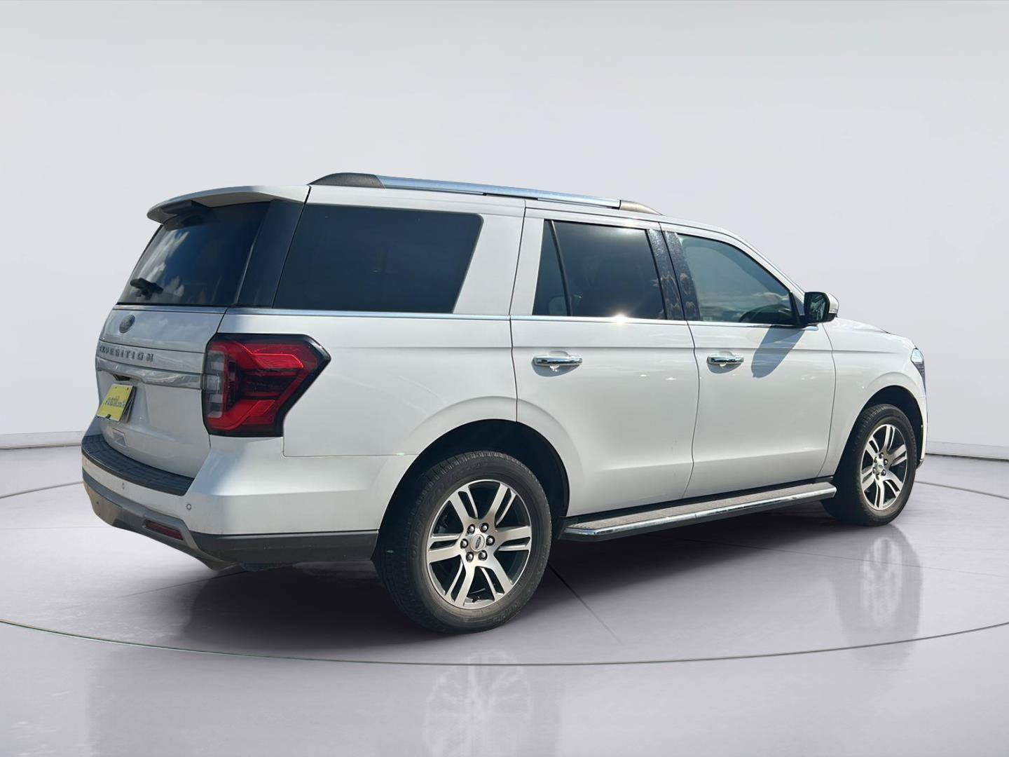 Certified 2022 Ford Expedition Limited AWD/4WD image 4