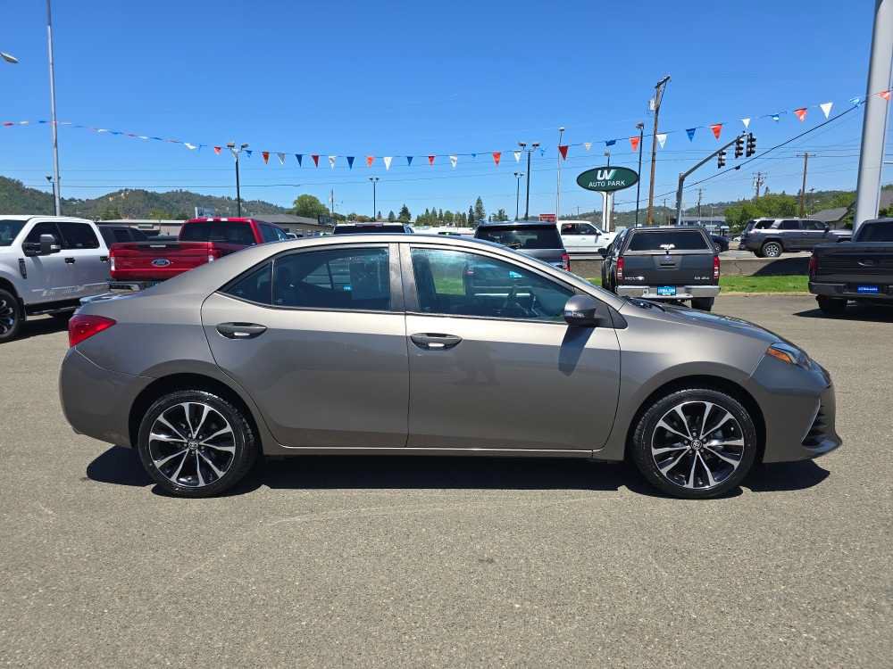 Used 2018 Toyota Corolla SE w/ Carpet Mat Package (TMS) FWD image 6