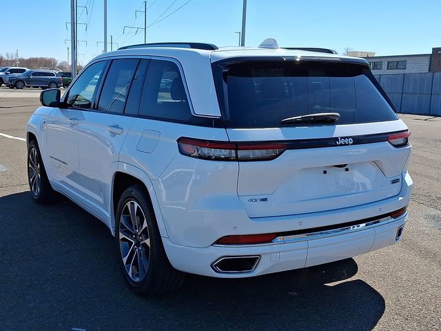 Used 2022 Jeep Grand Cherokee Overland AWD/4WD image 4