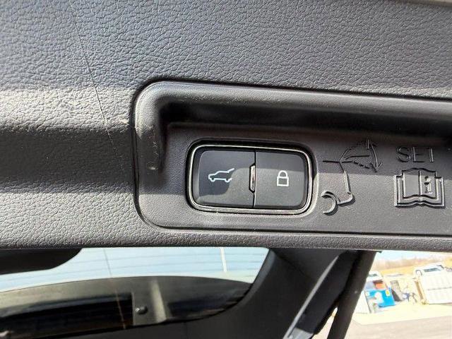 Certified 2025 Ford Explorer Platinum w/ LUX Leather Package image 8