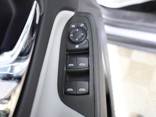 Used 2024 Chevrolet Equinox LS w/ LS Convenience Package image 17