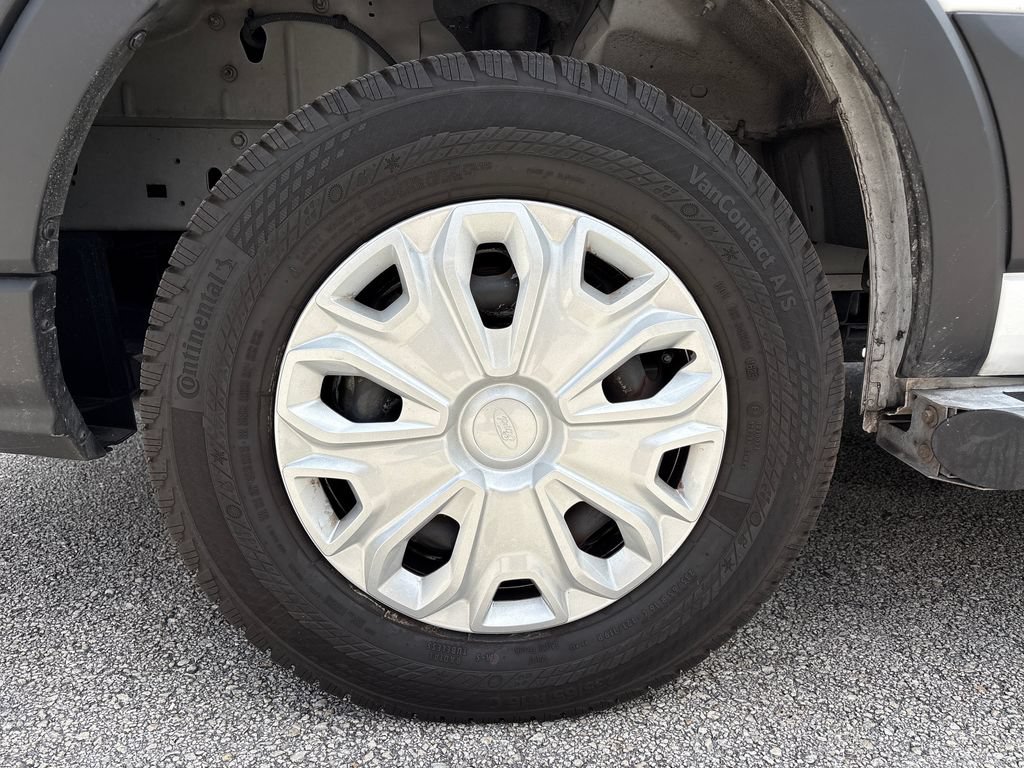 Certified 2025 Ford Transit 250 Low Roof w/ Exterior Upgrade Package RWD image 15