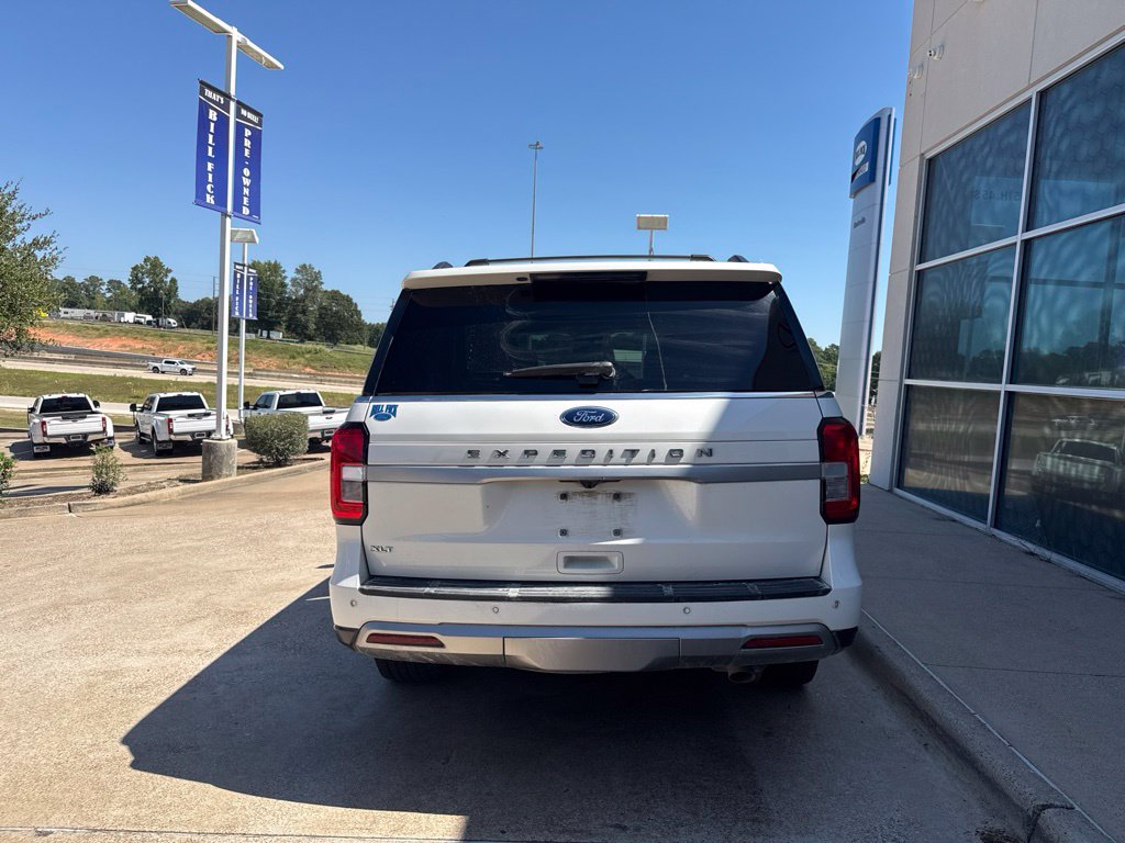 Certified 2022 Ford Expedition XLT RWD image 6