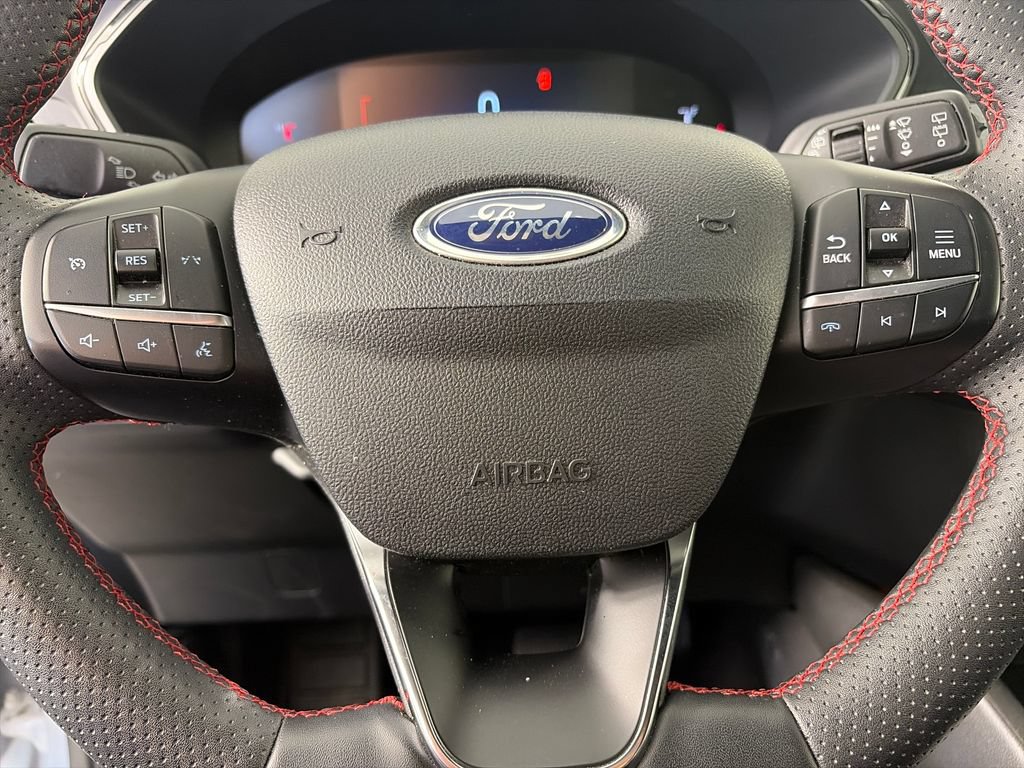 Certified 2025 Ford Escape ST-Line Select AWD/4WD image 16