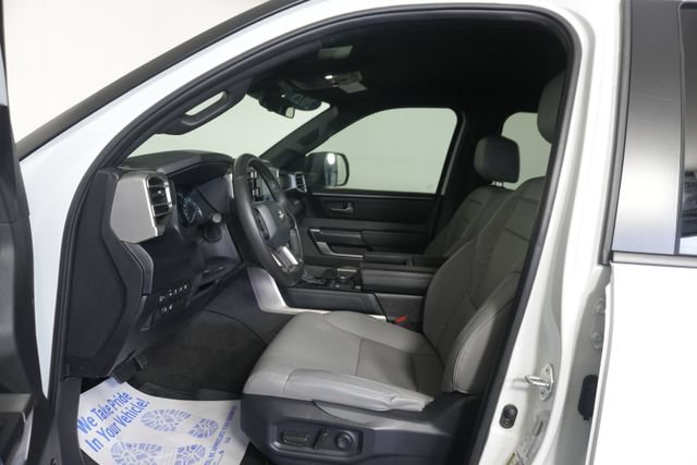 Used 2025 Toyota Tundra SR5 w/ SR5 Premium Package AWD/4WD image 24