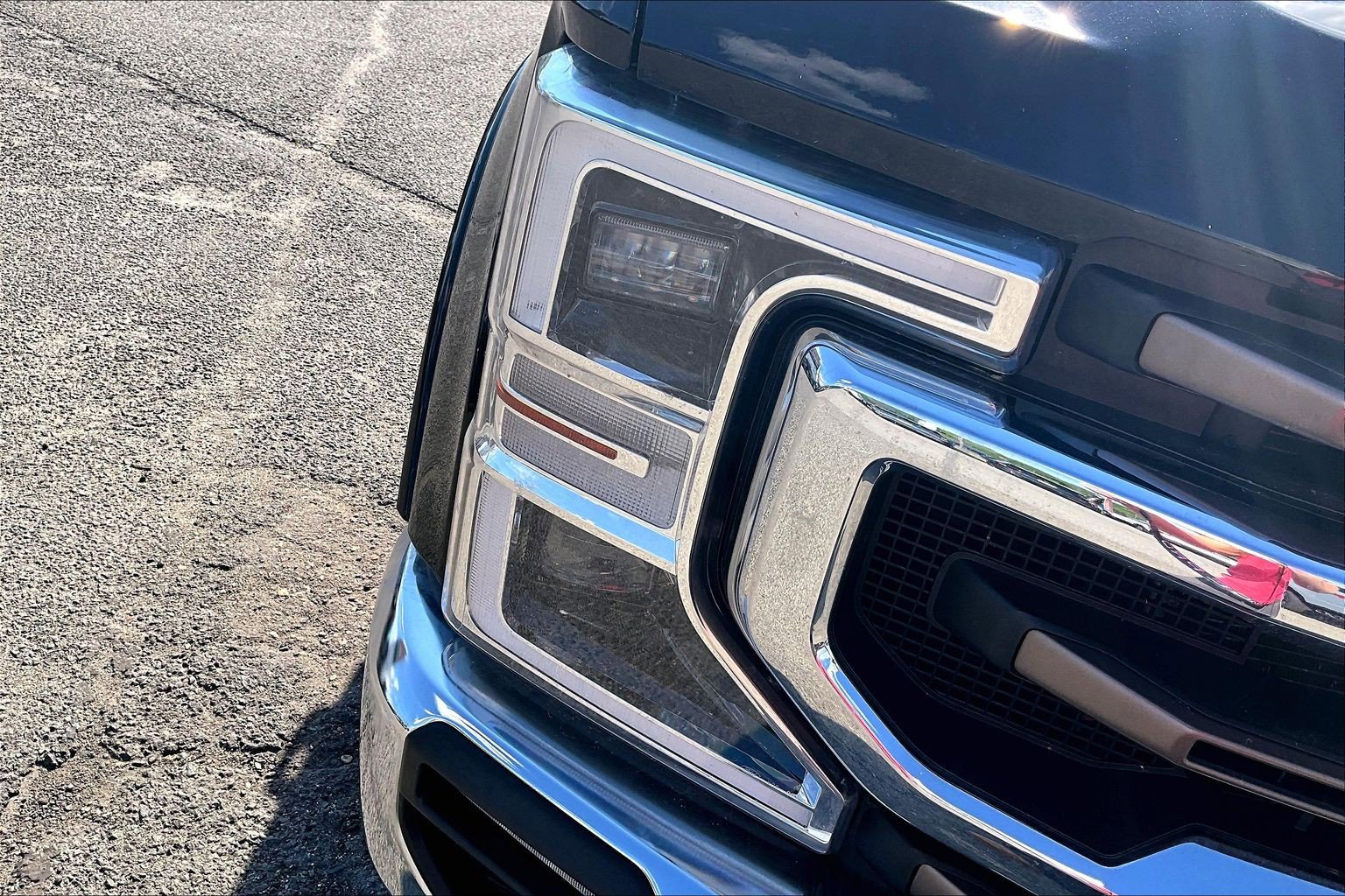 Certified 2022 Ford F250 King Ranch w/ Tremor Off-Road Package AWD/4WD image 30