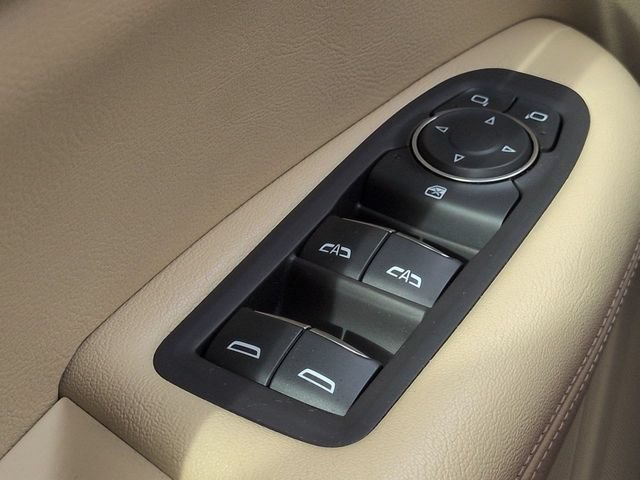 Used 2019 Cadillac XT5 FWD image 21