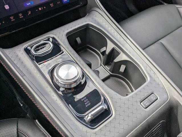 Used 2025 Jeep Wagoneer S Limited image 12