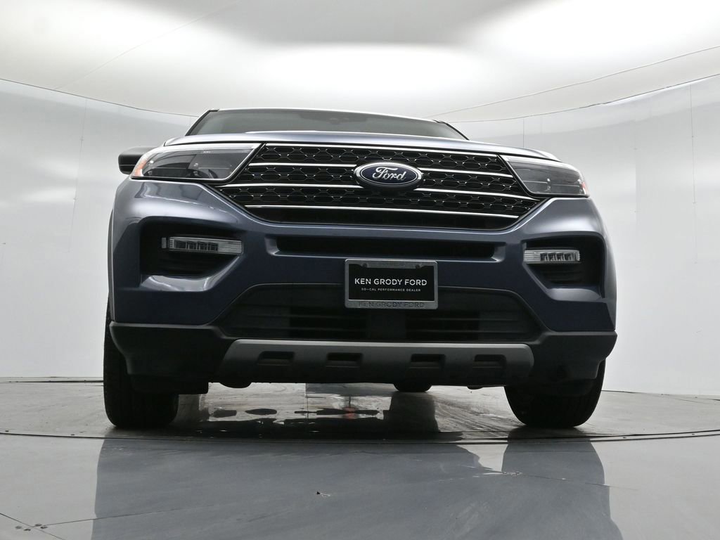 Certified 2021 Ford Explorer XLT w/ Equipment Group 202A image 31