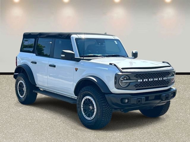 Certified 2023 Ford Bronco Badlands w/ Sasquatch Package AWD/4WD image 3