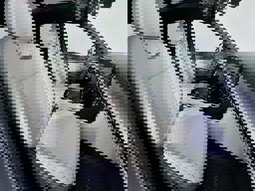 Used 2025 Hyundai Tucson Limited image 18