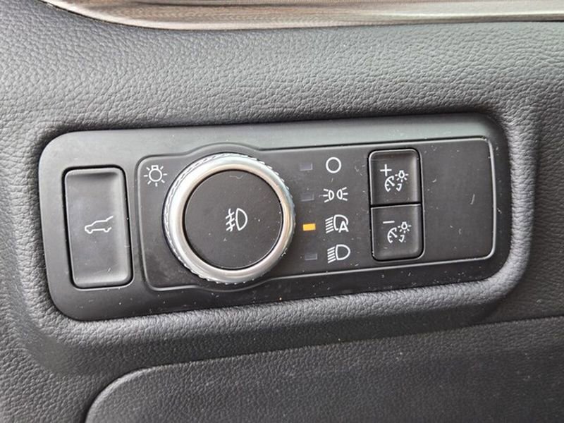 Certified 2023 Ford Explorer Limited w/ Limited Technology Package RWD image 38