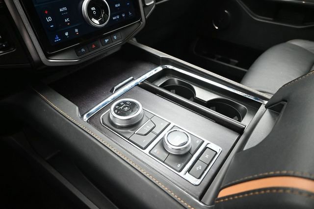 Certified 2023 Ford Expedition Platinum AWD/4WD image 16