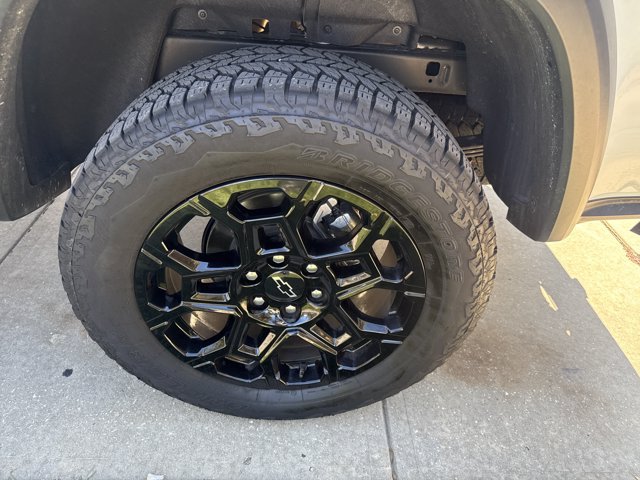 Used 2026 Chevrolet Colorado Trail Boss AWD/4WD image 10