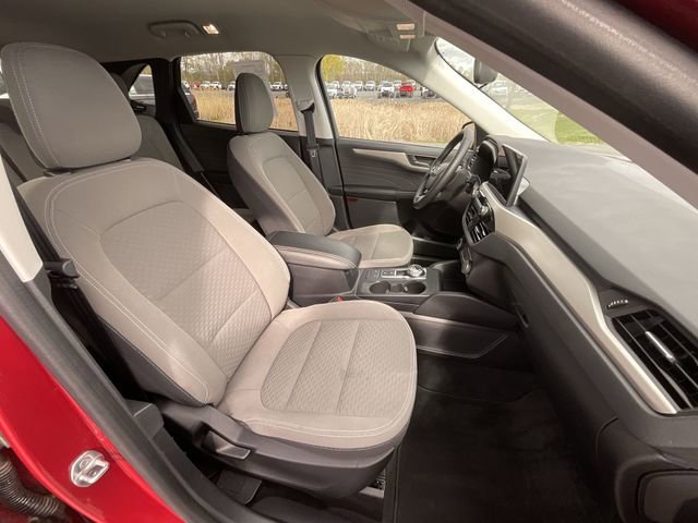 Certified 2022 Ford Escape SE w/ Cold Weather Package AWD/4WD image 25
