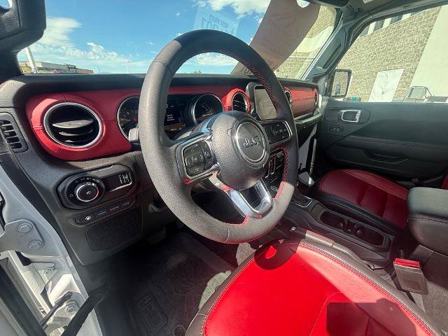 Used 2023 Jeep Wrangler Unlimited Rubicon 4xe AWD/4WD image 16