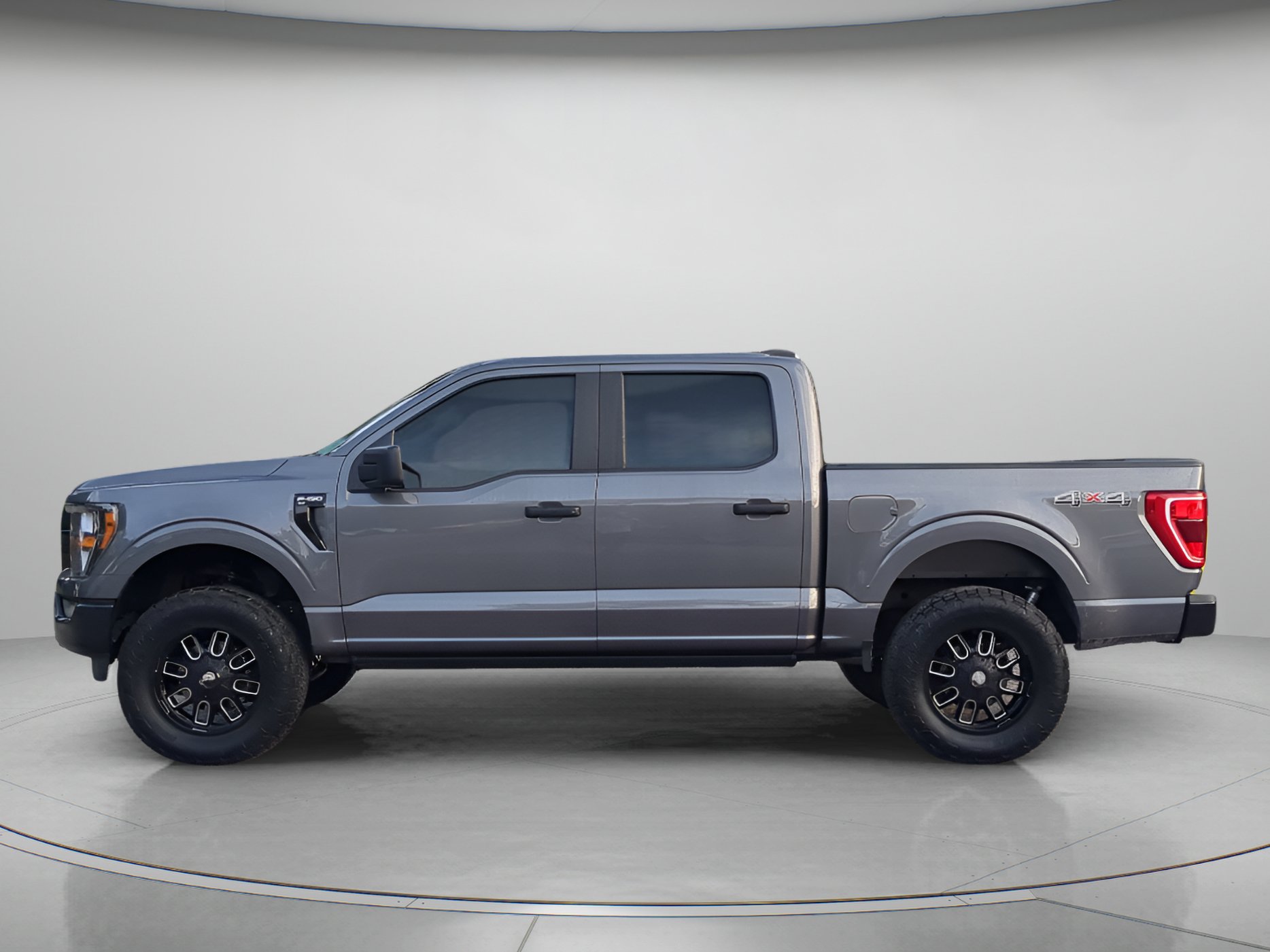 Certified 2023 Ford F150 XLT w/ Bed Utility Package AWD/4WD image 43