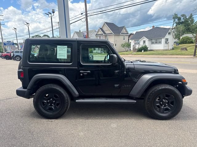Used 2023 Jeep Wrangler Sport AWD/4WD image 5