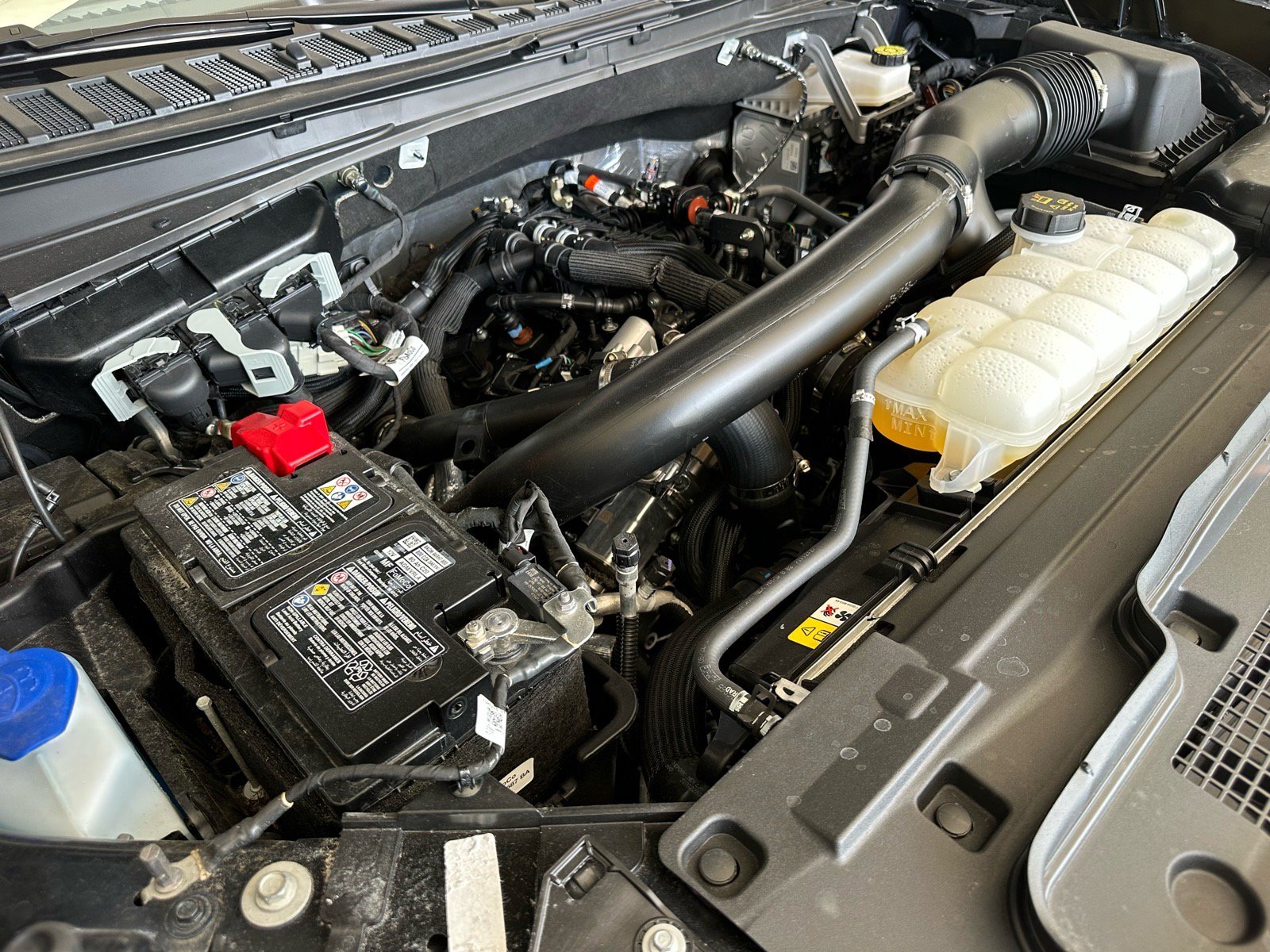Certified 2025 Ford Expedition Active AWD/4WD image 16