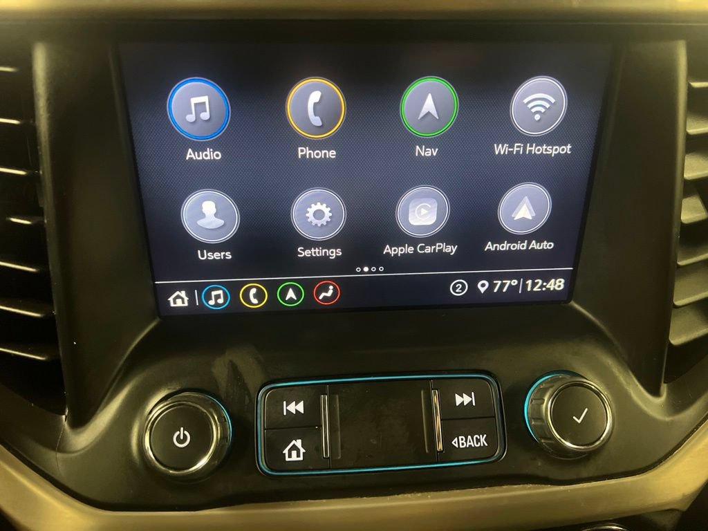 Used 2020 GMC Acadia Denali w/ Technology Package FWD image 9