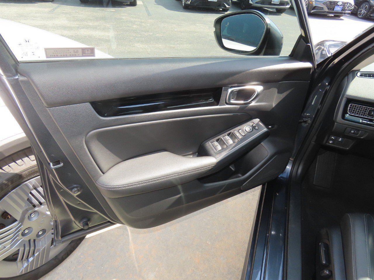 Used 2023 Honda Civic Touring image 22