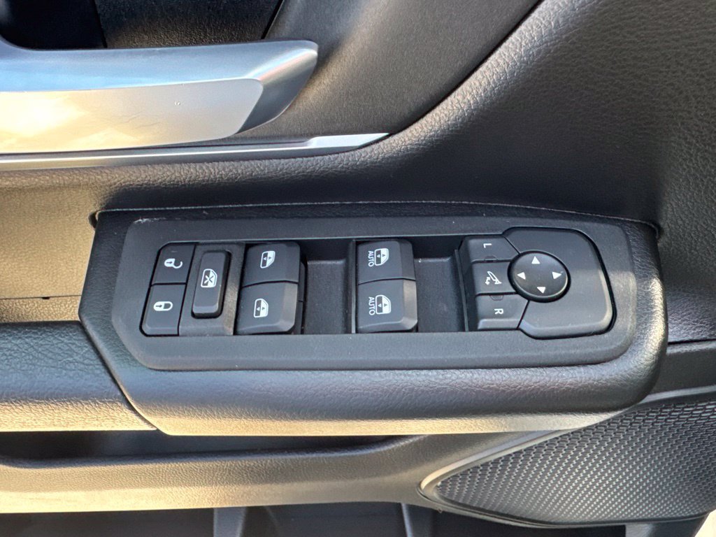 Used 2025 RAM 1500 Big Horn AWD/4WD image 12