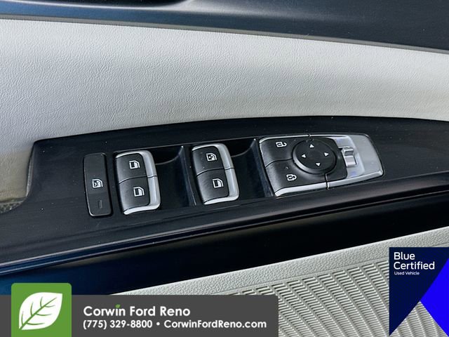 Used 2024 Kia Carnival LX FWD image 20