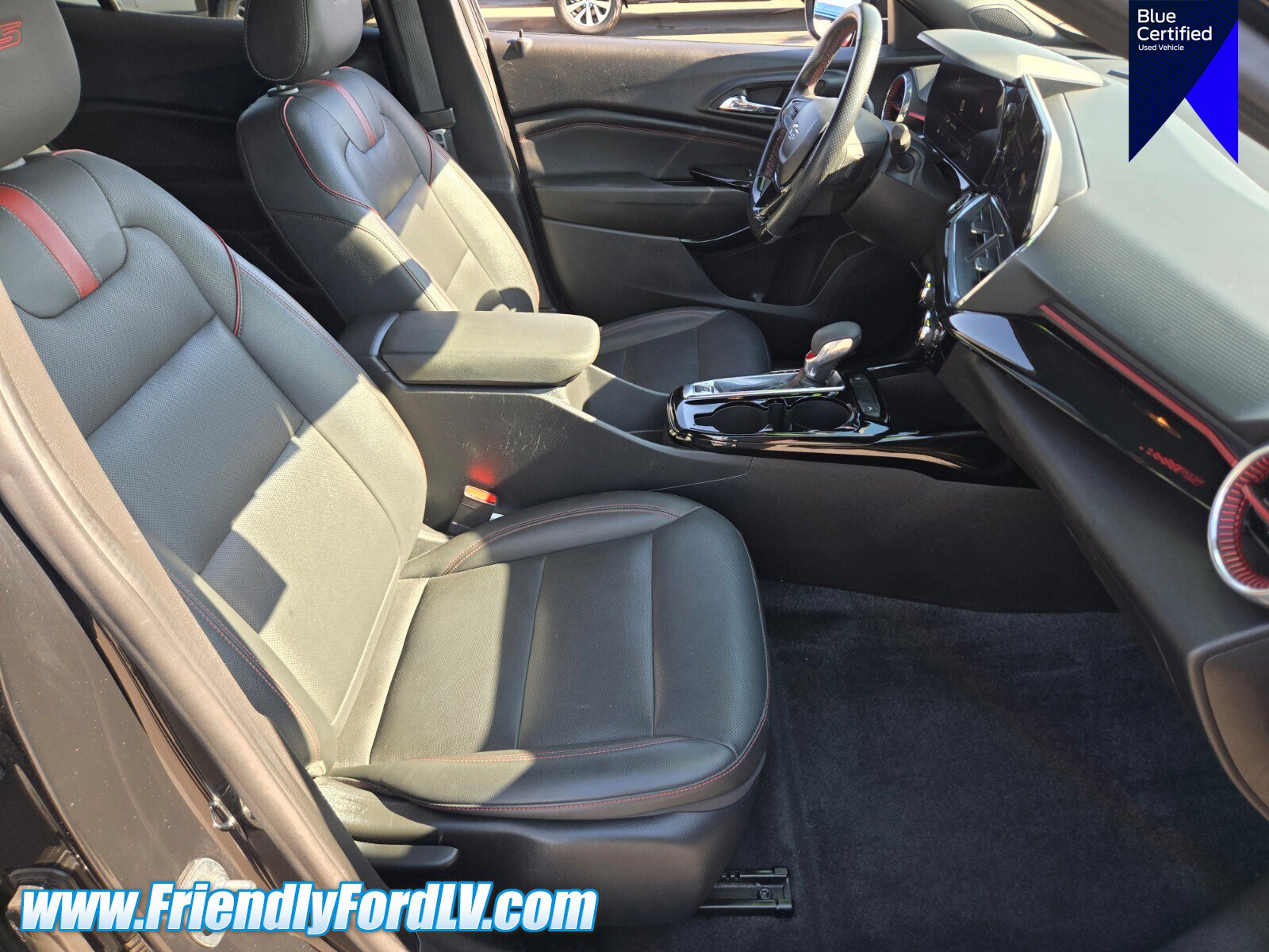Used 2024 Chevrolet Trax RS FWD image 16