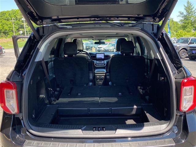 Certified 2023 Ford Explorer XLT w/ Equipment Group 202A AWD/4WD image 25