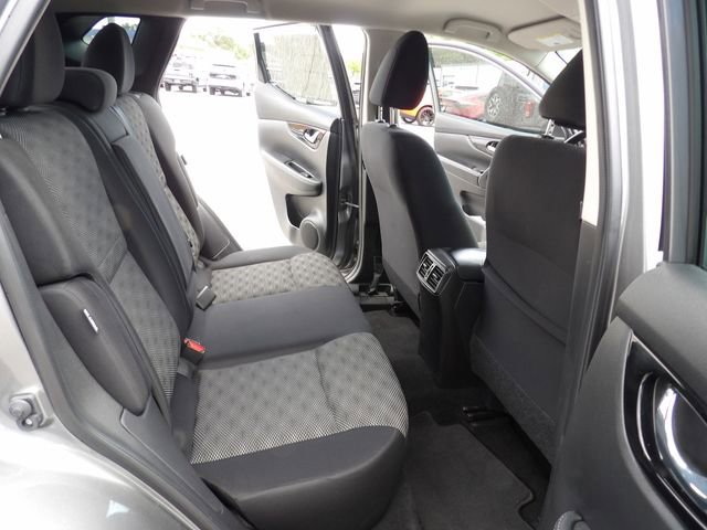 Used 2022 Nissan Rogue Sport SV FWD image 36