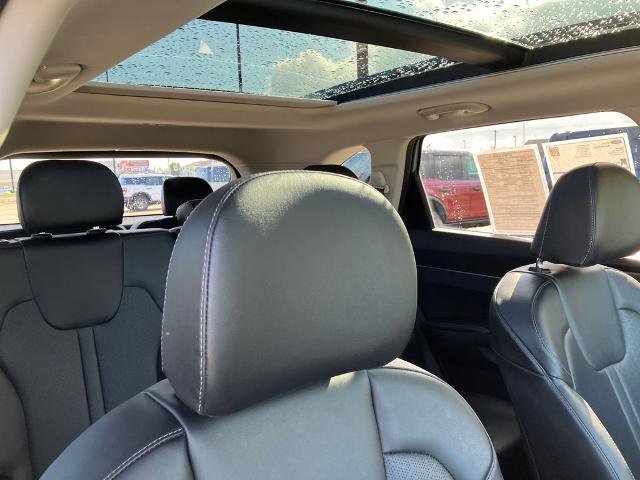 Used 2022 Kia Sorento S w/ Panoramic Sunroof Package AWD/4WD image 21