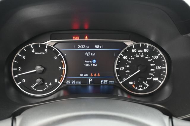 Used 2025 Nissan Altima 2.5 SV FWD image 18