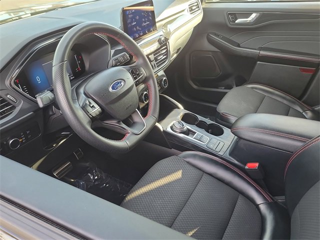 Certified 2023 Ford Escape ST-Line image 3