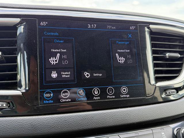 Used 2020 Chrysler Pacifica Touring-L AWD/4WD image 23