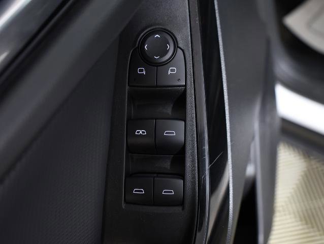 Used 2025 Chevrolet Equinox LT w/ Convenience Package II image 17