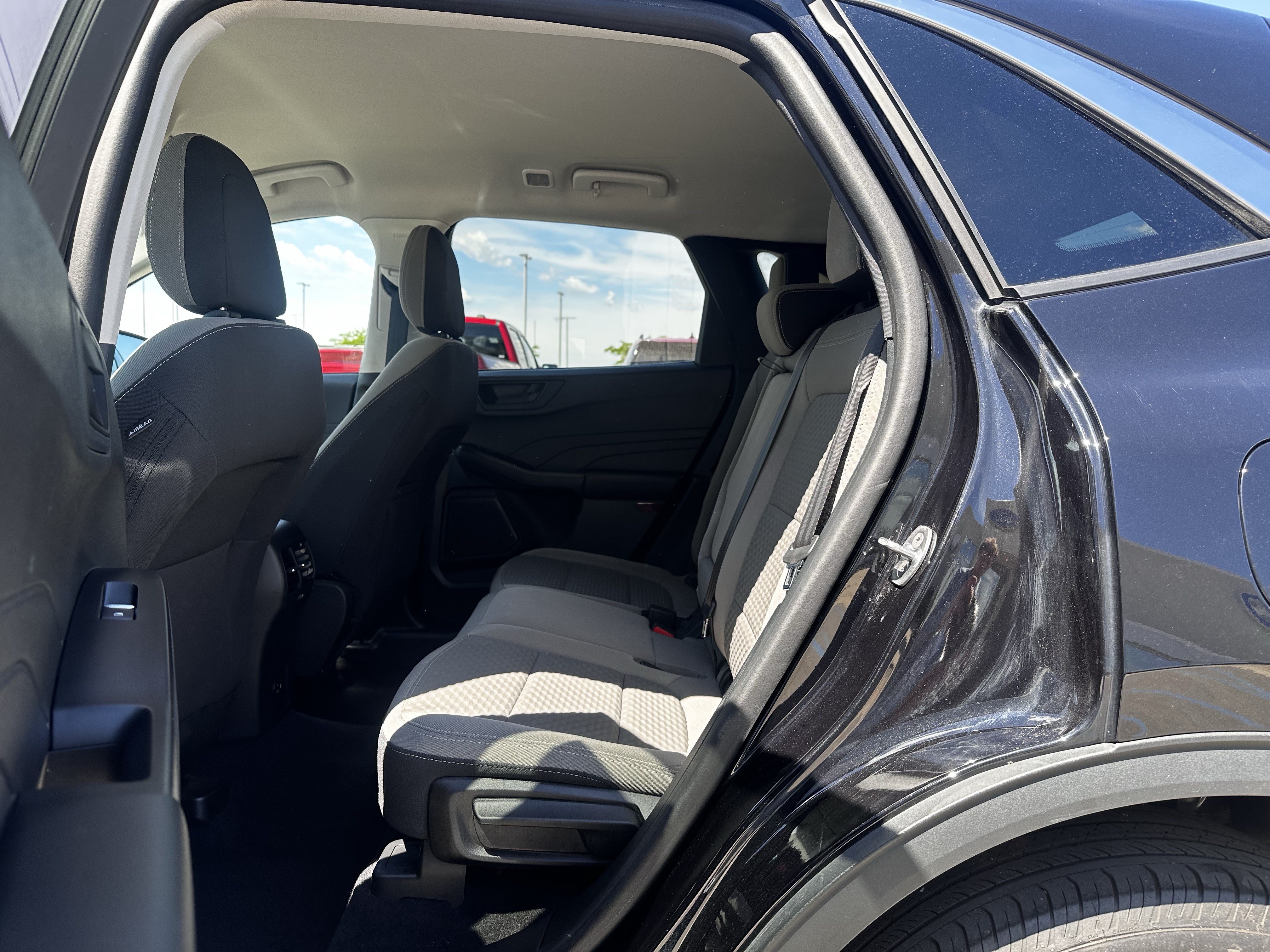 Certified 2022 Ford Escape SE w/ Convenience Package AWD/4WD image 19